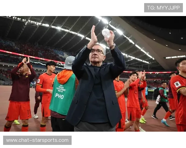 国足世预赛关键战告捷新帅战术奏效引热议球迷期待出线前景明朗化