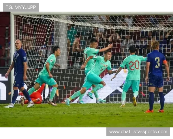 豪门对决再掀高潮国足新帅首战告捷引发全国球迷热烈关注持续升温