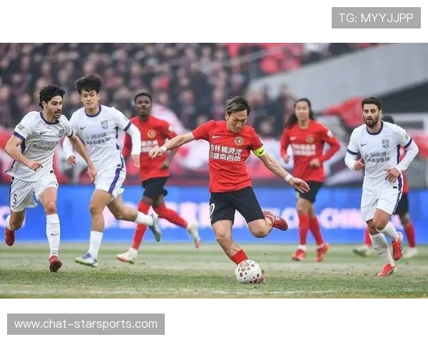 中超劲旅迎来新赛季首胜 球队主帅战术调整引关注